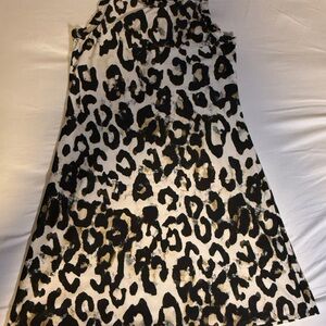 Karen Kane Black and Cream Patterned Top